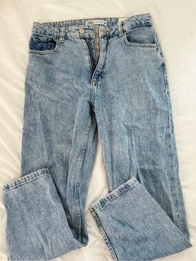 Zara Light Blue High-Rise Straight Leg Jeans